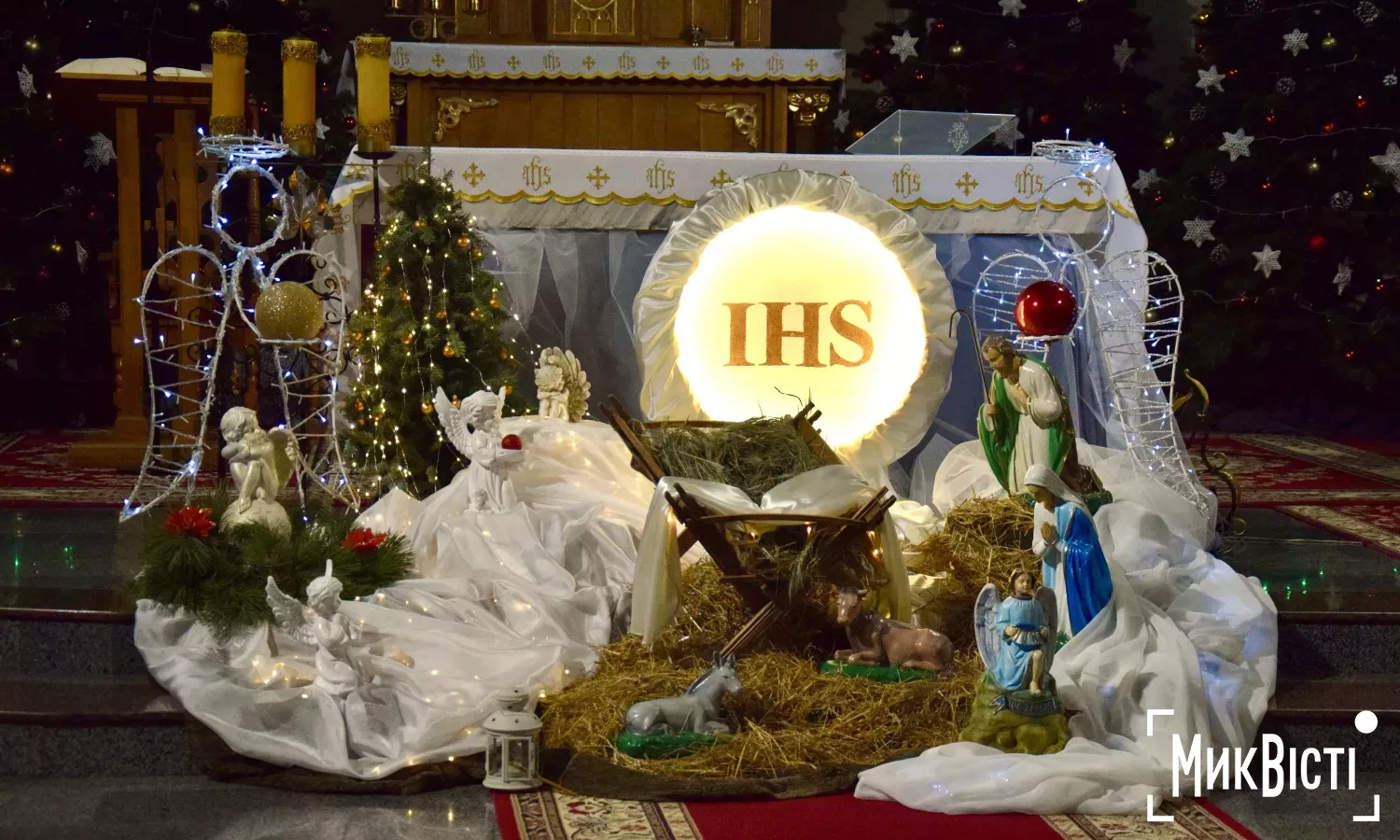 Урочиста меса до Святвечора в костелі Святого Йосифа 24 грудня. Фото: МикВісті