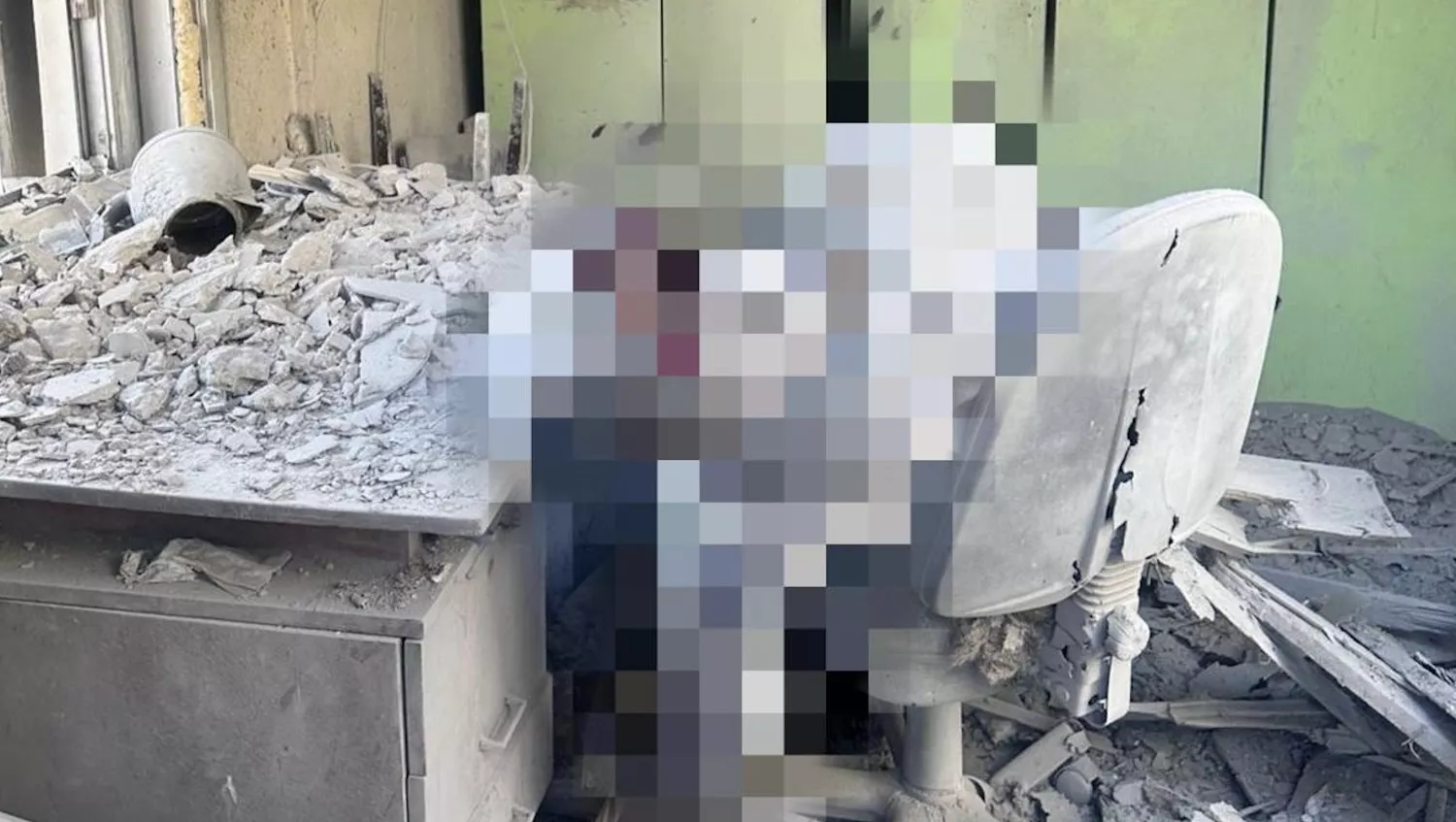 Наслідки російського удару по ринку в центрі Херсона, 25 грудня 2025 року. Скриншот з відео