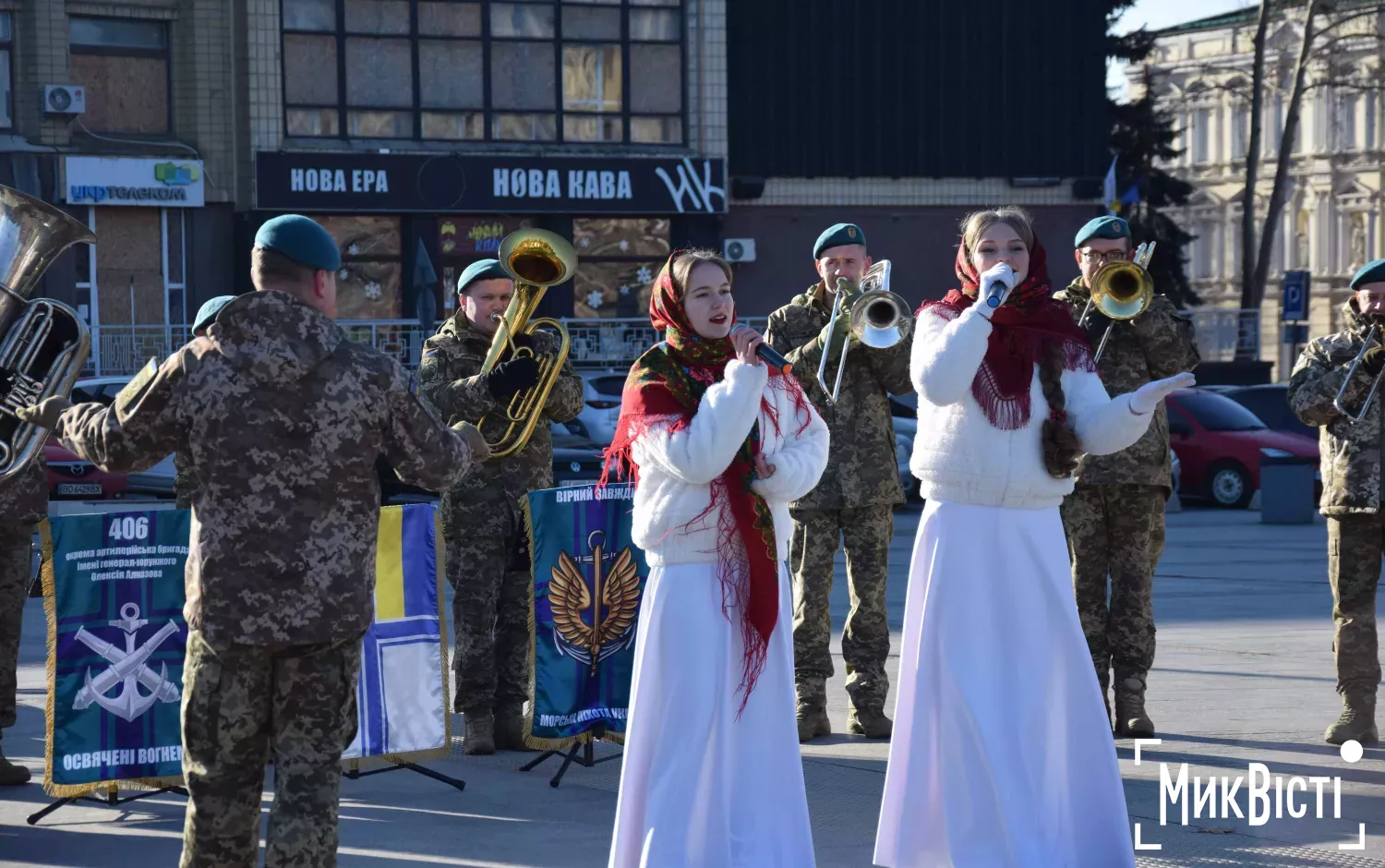 Миколаєвом на Різдво курсував святковий тролейбус із вертепом та колядками. Фото: НикВести
