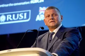 У Залужного відреагували на чутки про його звільнення. Фото: novynarnia.com