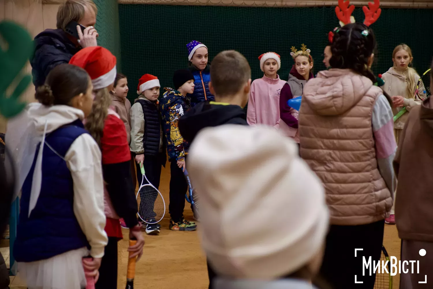 Тренування для миколаївських тенісистів з нагоди Нового року. Фото: МикВісті