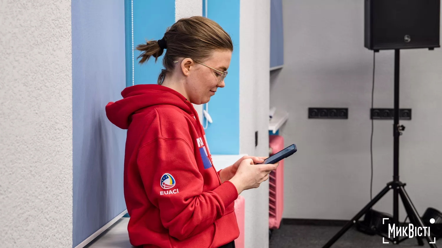 У міськраді Миколаєва молодь дивилась фільм про діяльність НАБУ і САП «Після ери мовчання». Фото: «МикВісті»