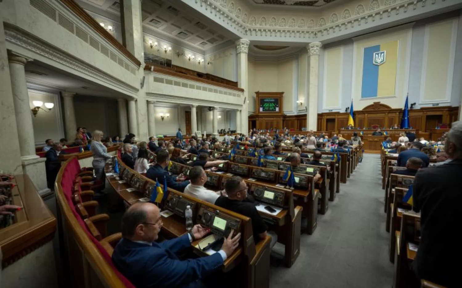 Рада ухвалила закон про оновлення перекладу Європейської хартії регіональних або міноритарних мов. Фото: ВРУ