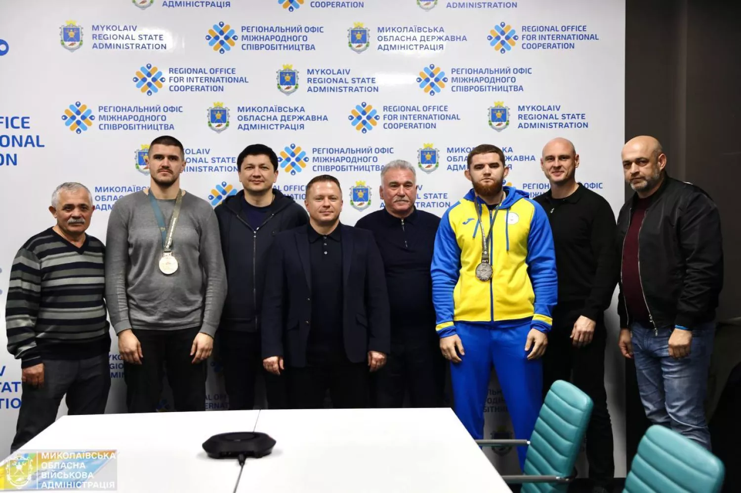 Призерам Дефлімпійських ігор з Миколаївщини вручили грошові сертифікати. Фото: Миколаївська ОВА