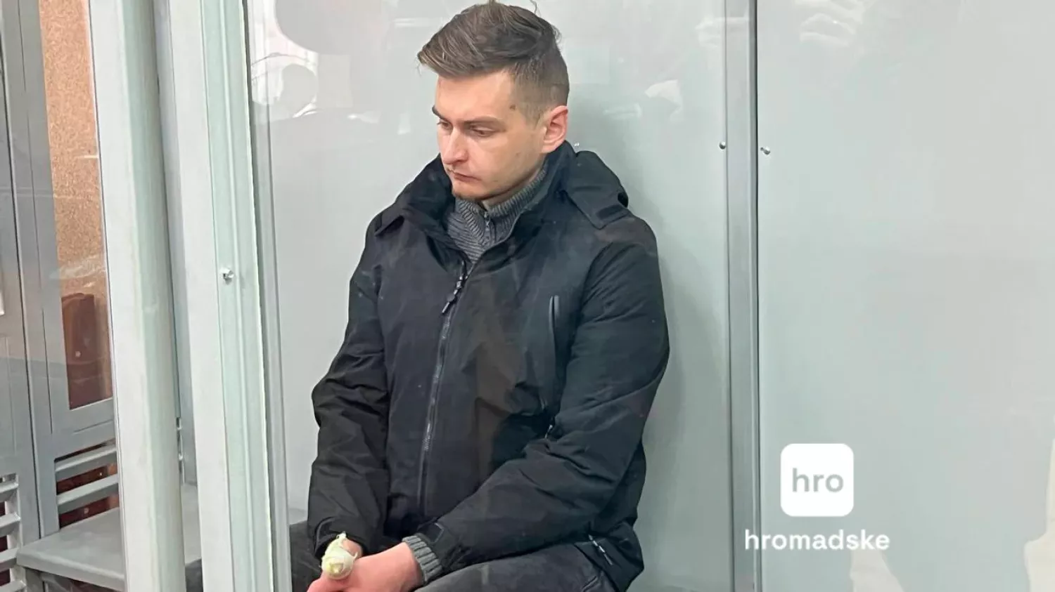 У Львові суд обирає запобіжний захід чоловіку, підозрюваному у вбивстві військового ТЦК. Фото: Hromadske