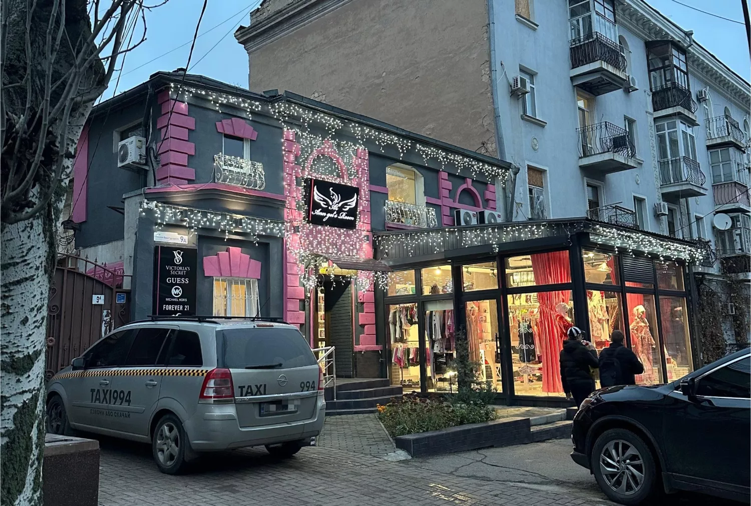 Не зніс незаконну добудову до магазину: підприємцю у Миколаєві загрожує до 3 років ув’язнення. Фото: Миколаївська обласна прокуратура