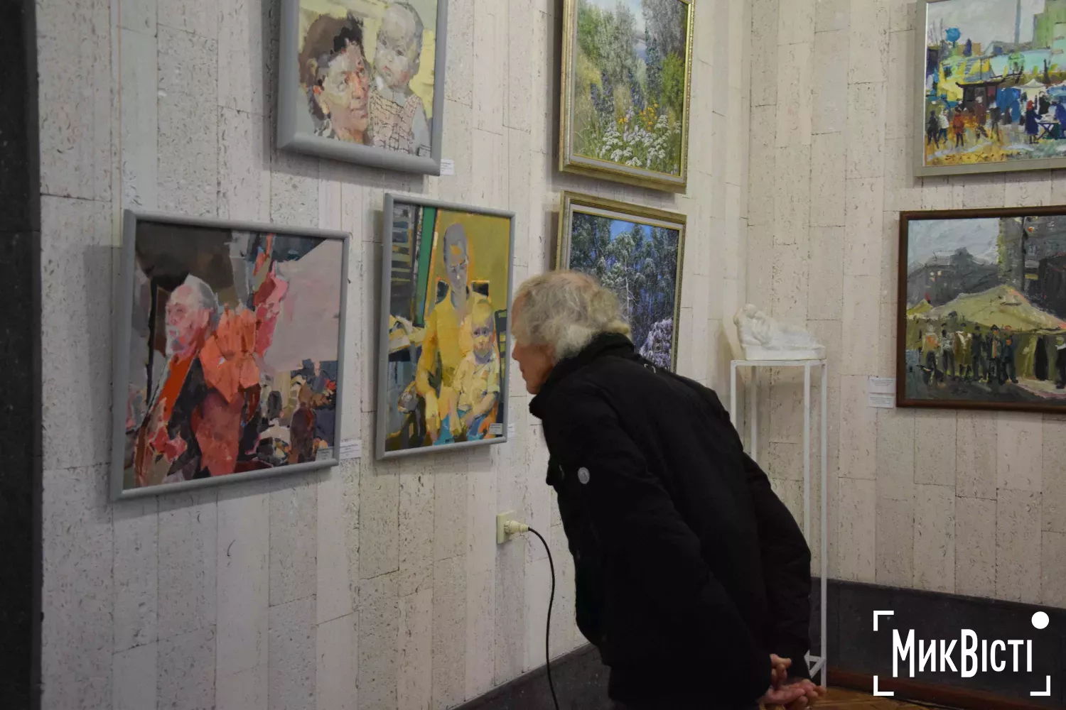 У Миколаєві відкрили виставку до 55-річчя обласної Спілки художників України. Фото: «НикВести»