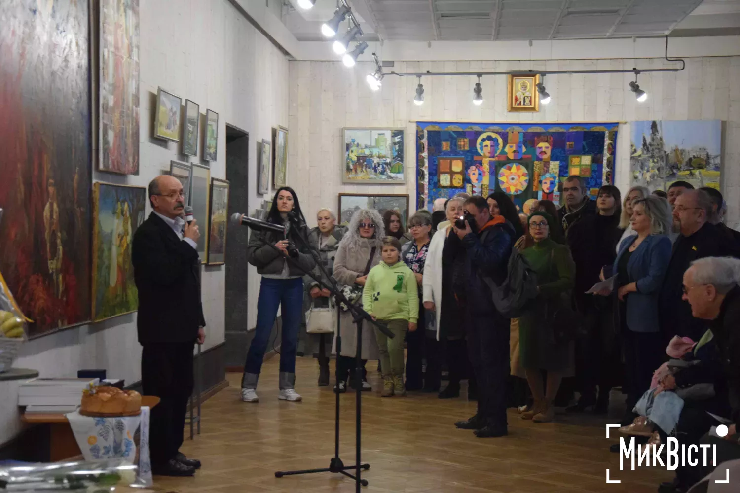 У Миколаєві відкрили виставку до 55-річчя обласної Спілки художників України. Фото: «НикВести»