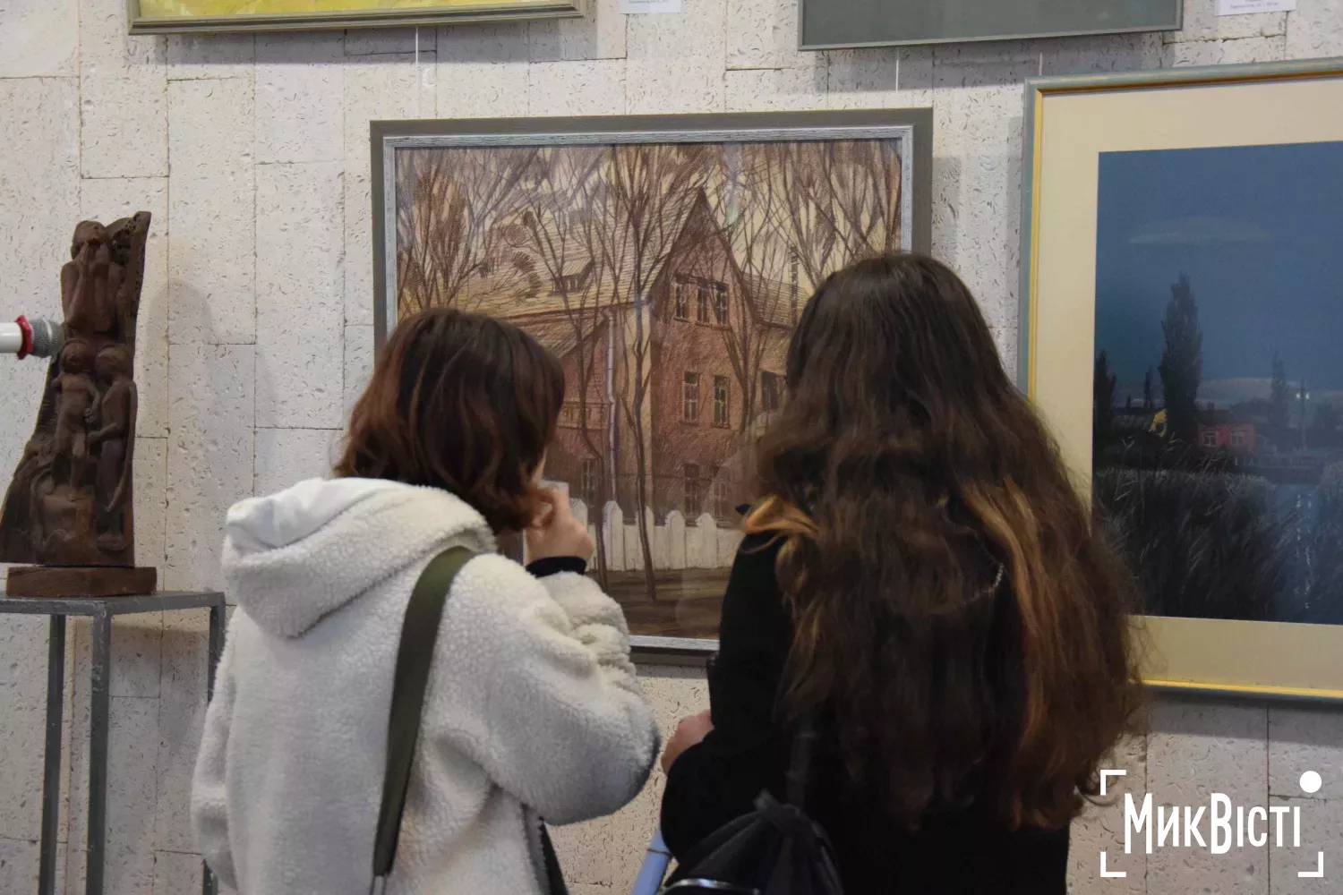 У Миколаєві відкрили виставку до 55-річчя обласної Спілки художників України. Фото: «НикВести»