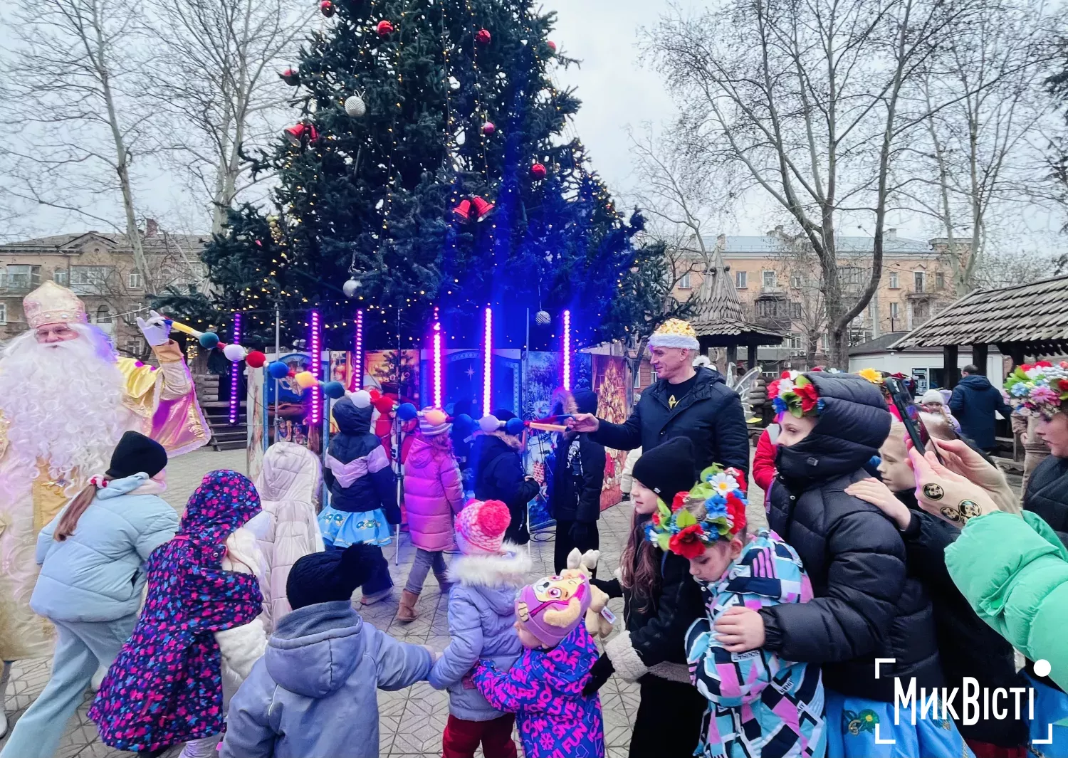 Міський голова Миколаєва Олександр Сєнкевич привітав містян зі святом, фото: «МикВісті»
