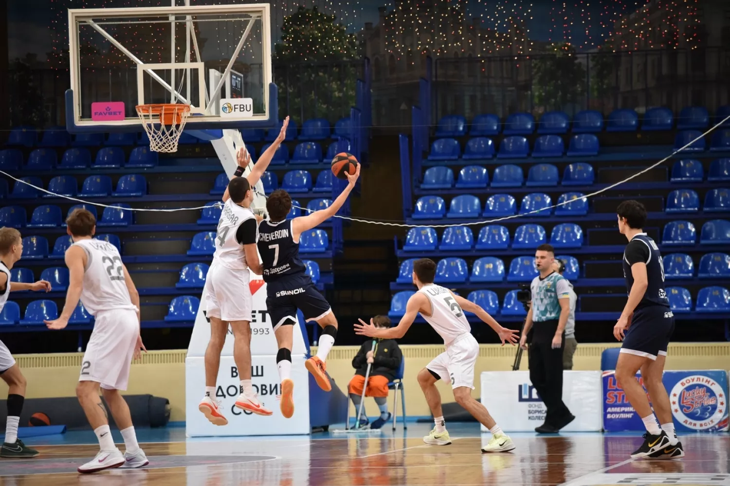 «Ніко-Баскет» поступився «Харківським Соколам» у матчі Суперліги. Фото: Федерація баскетболу України