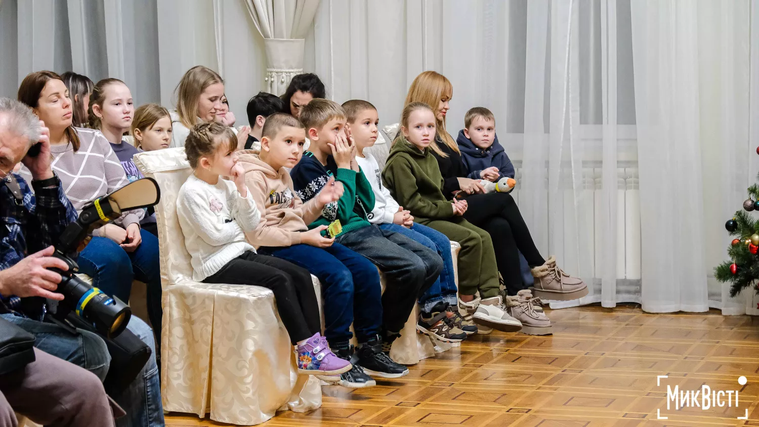 У Миколаєві відбувся концерт для родин військовополонених та зниклих безвісти, фото: «МикВісті»