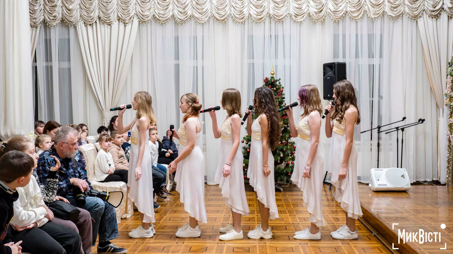 У Миколаєві відбувся концерт для родин військовополонених та зниклих безвісти, фото: «МикВісті»