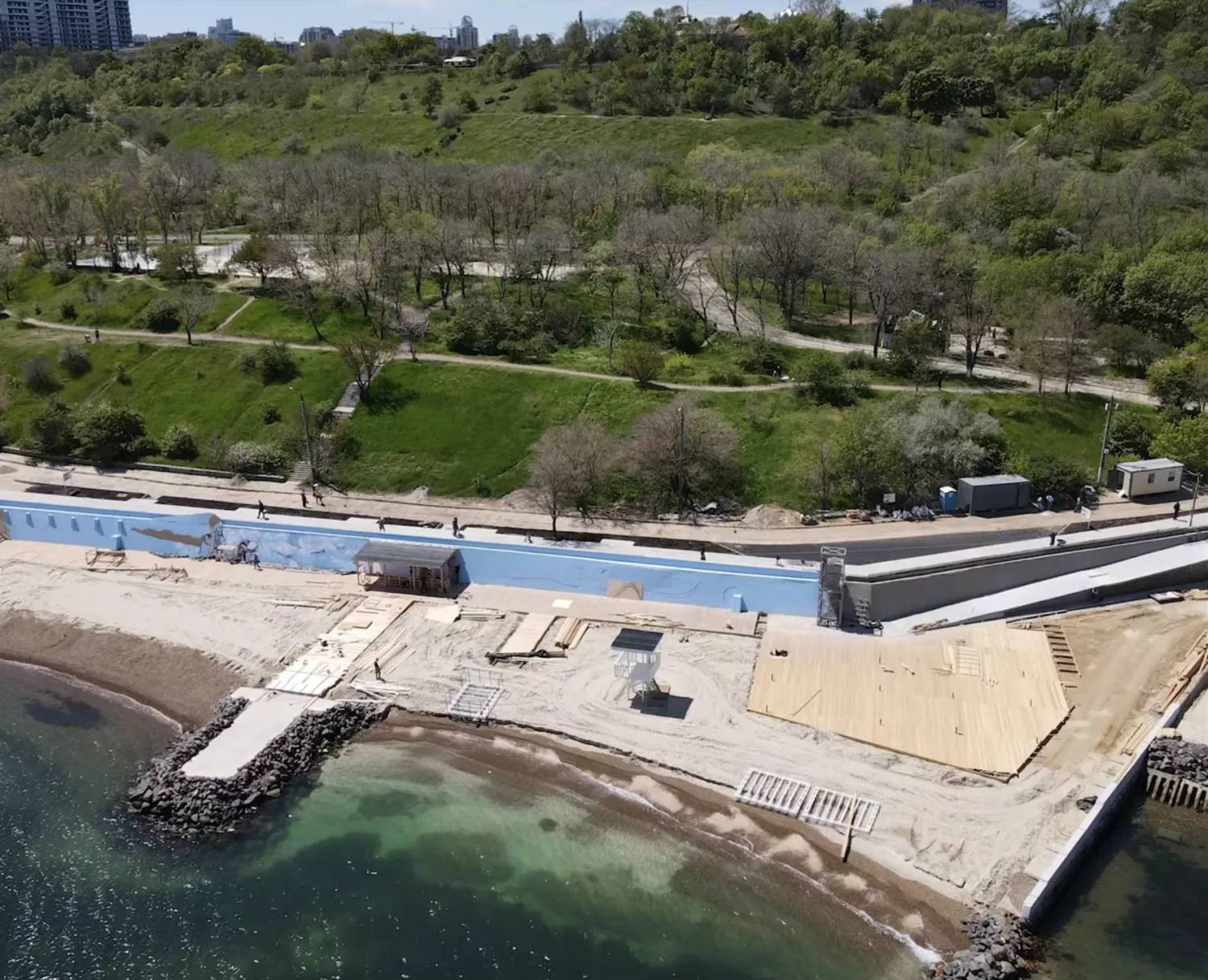 Інклюзивний пляж в Одесі, скриншот з YouTube-каналу «Говорить Суханов»