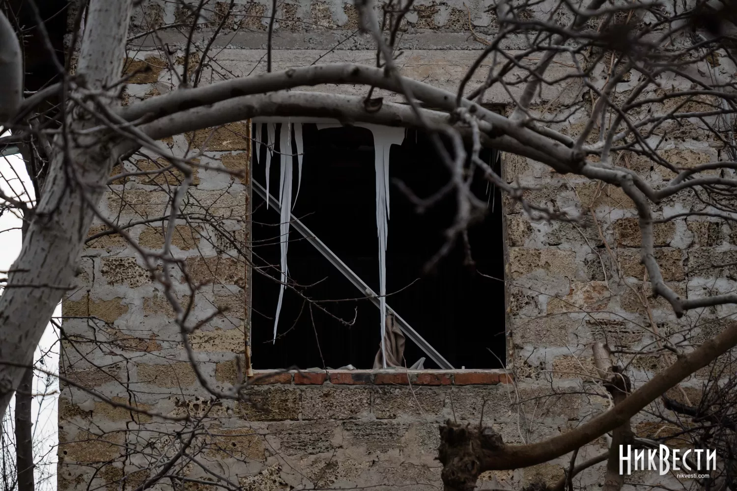 Наслідки обстрілу Миколаївщини. Архівне фото «МикВісті»