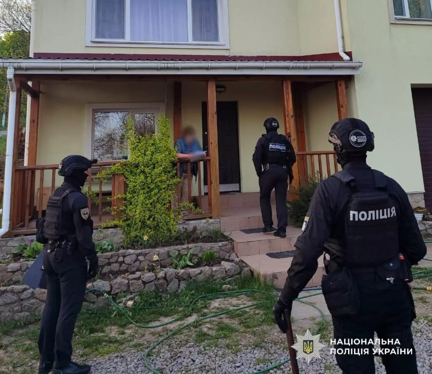 На Одещині групу осіб підозрюють у незаконному продажі дітей за кордон. Фото: Нацполіція