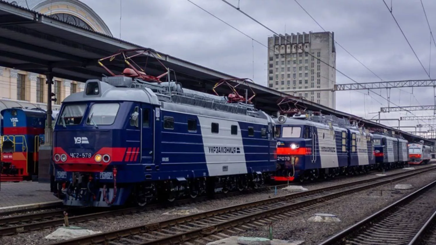 В УІНП закликали перейменувати дві філії «Укрзалізниці» через російську імперську символіку, фото: «Укрзалізниця»