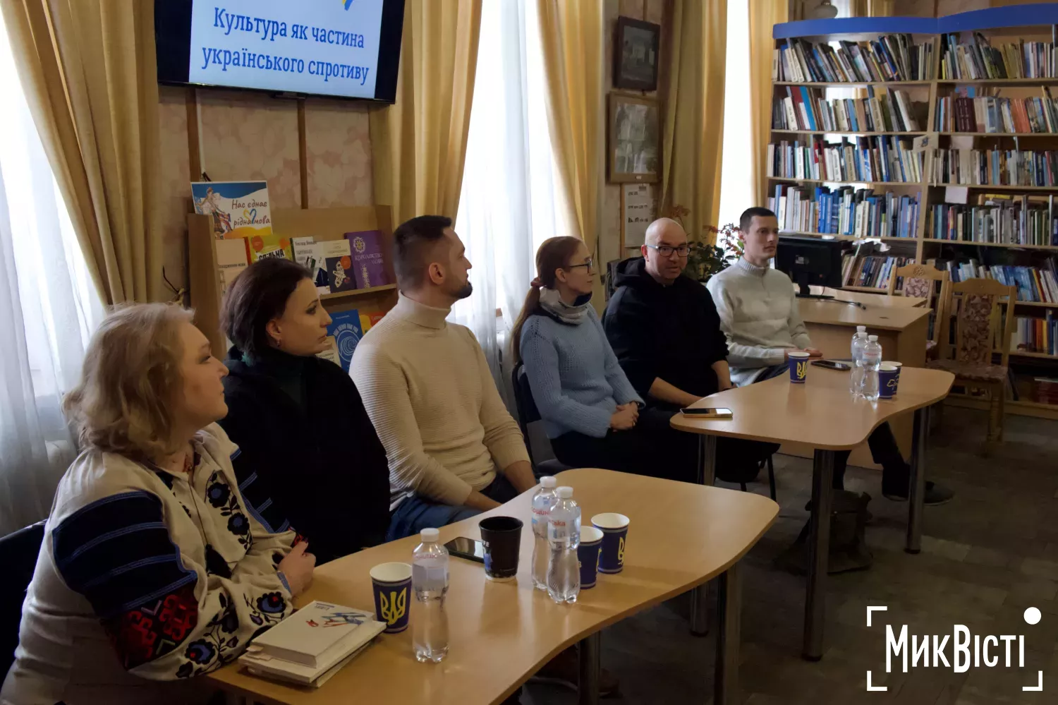 У Миколаїв завітали письменники Українського ПЕН. Фото: «НикВести»