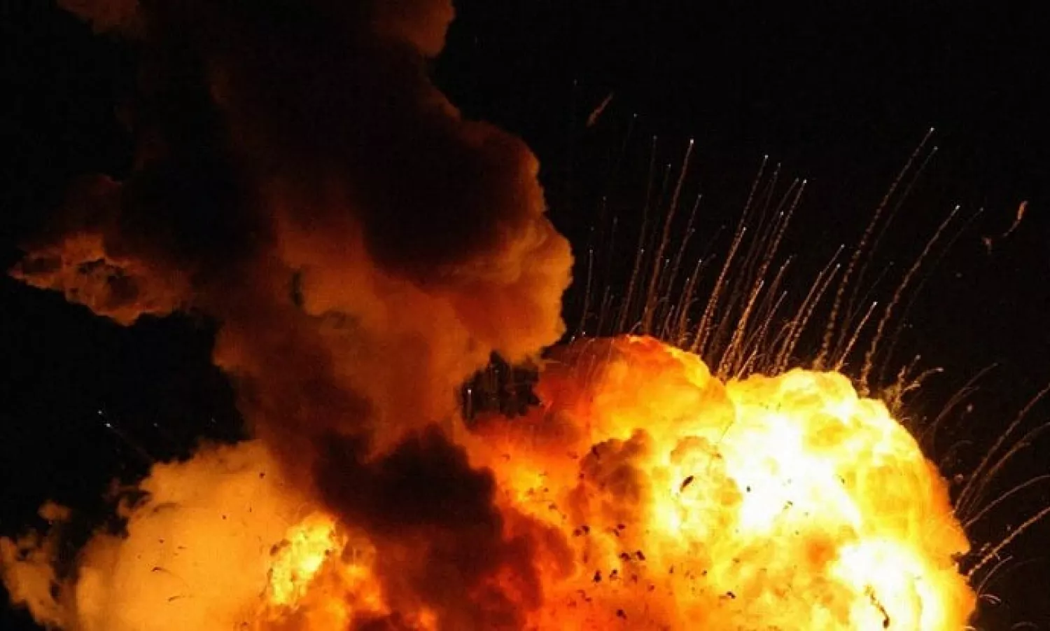 Пожежа на Рязанському нафтопереробному заводі. Ілюстративне фото: getty images