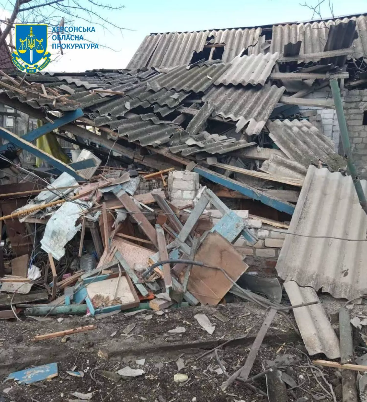 Наслідки російських атак по Херсонщині 5 лютого 2025 року. Фото: Херсонська обласна прокуратура