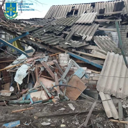 Наслідки російських атак по Херсонщині 5 лютого 2025 року. Фото: Херсонська обласна прокуратура