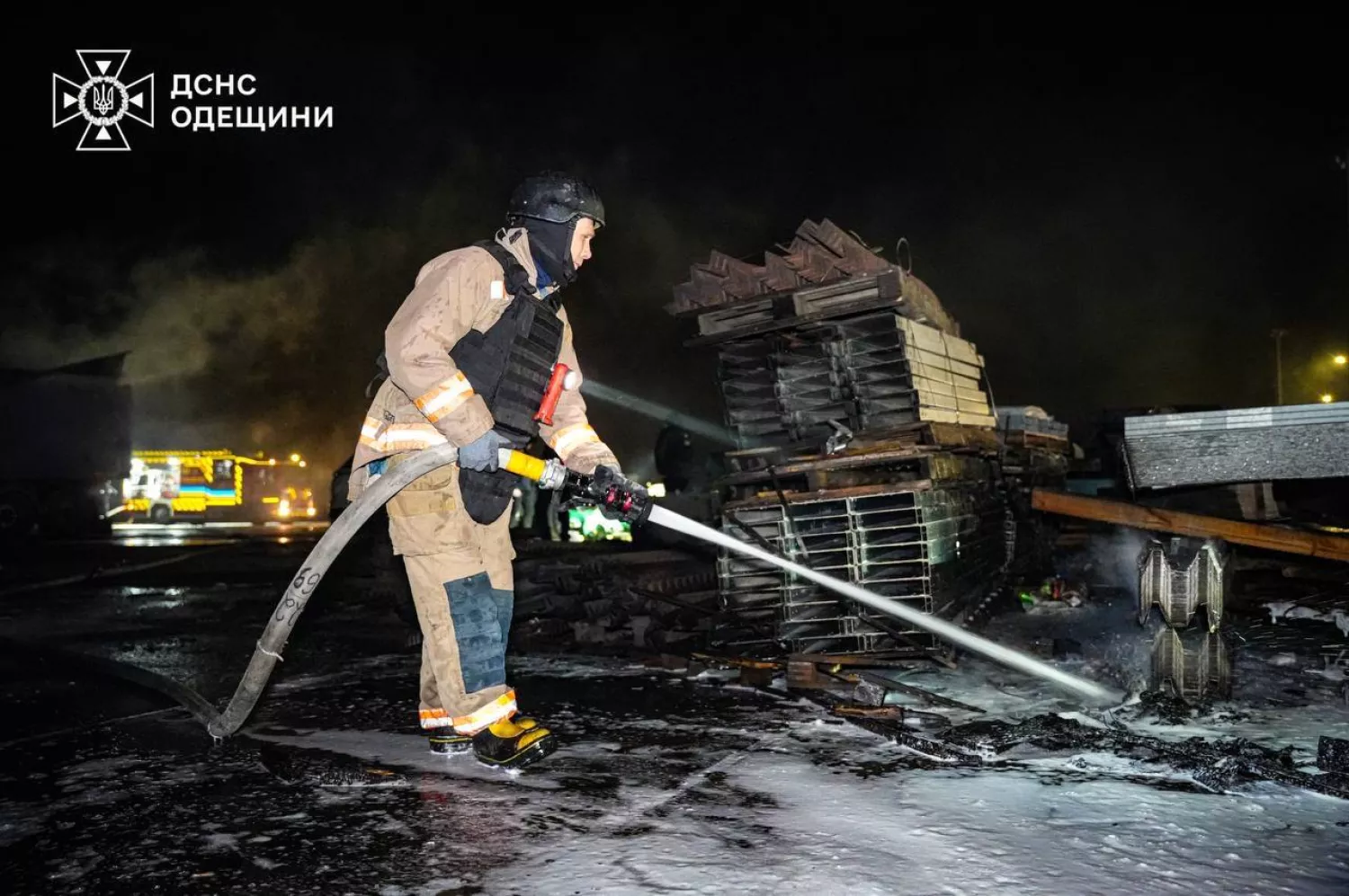 Наслідки атаки на Одесу. Фото: ДСНС