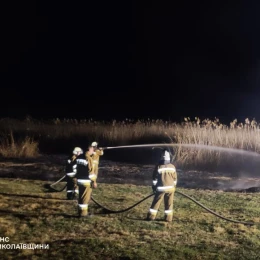 За добу на Миколаївщині сталося 14 пожеж. Фото: ДСНС Миколаївщини