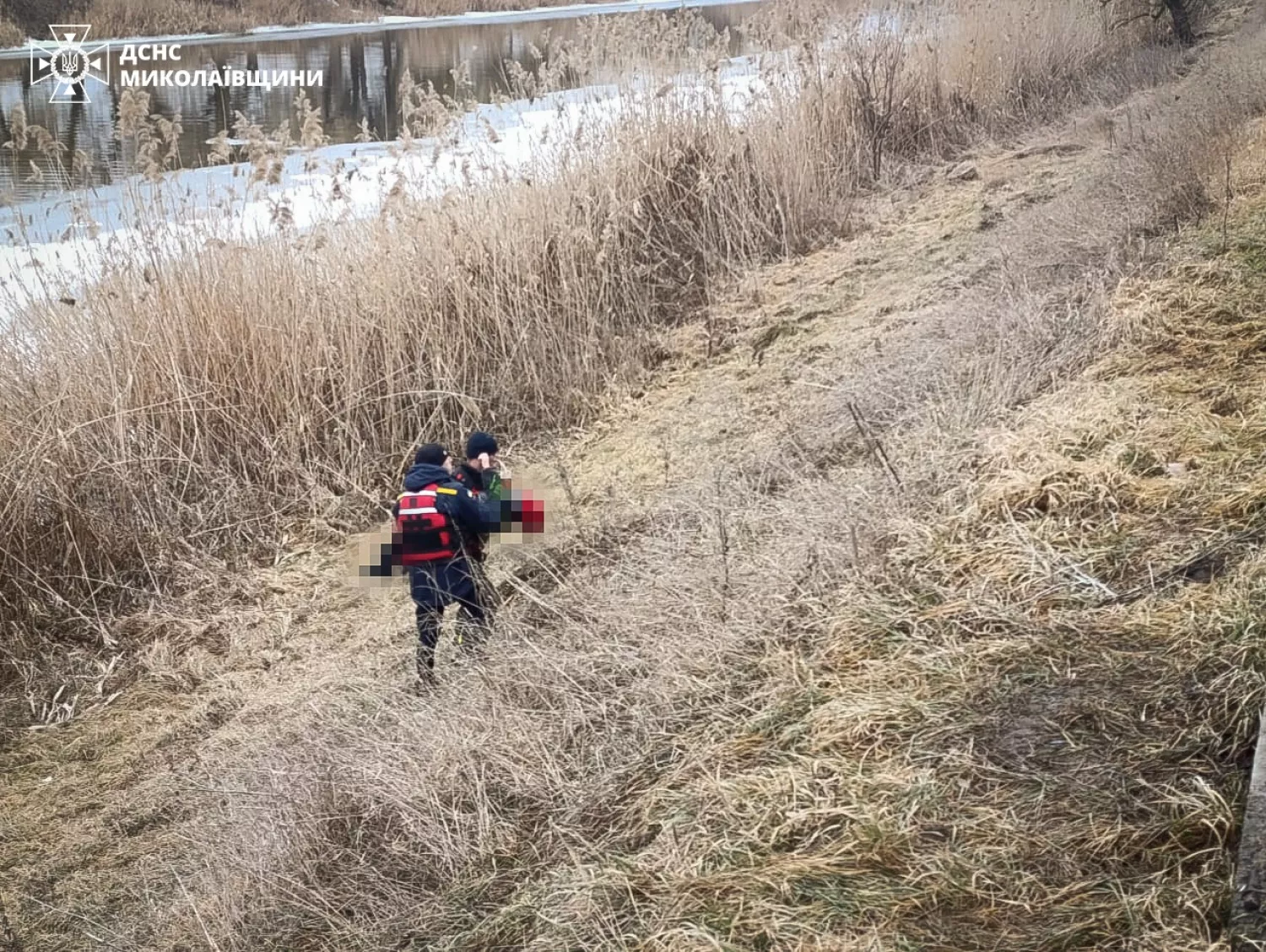 У Первомайську дістали з води тіло другого зниклого хлопчика, фото: ДСНС
