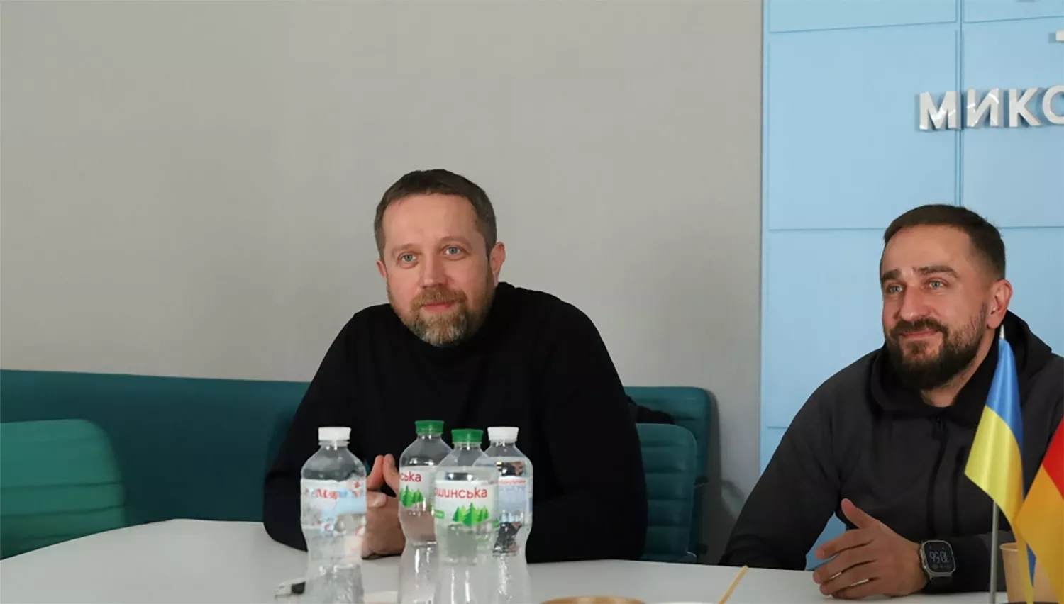 Директор департаменту ЖКГ Дмитро Бездольний та вмце-мер Сергій Коренєв