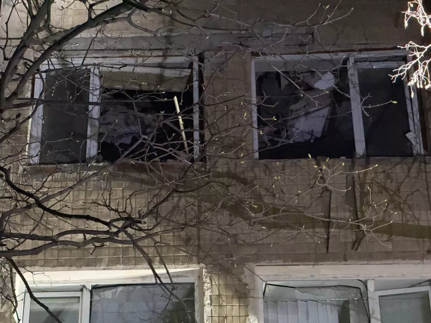 Наслідки обстрілу Одеси 13 квітня, фото: Геннадій Труханов
