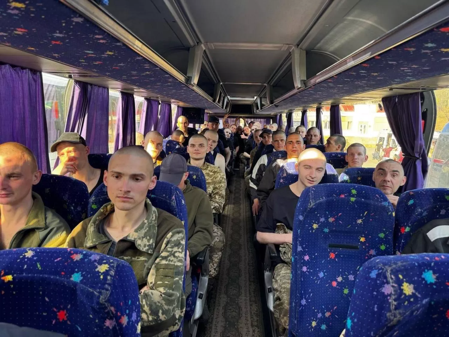 Україна повернула з російського полону 277 військових, фото: Володимир Зеленський