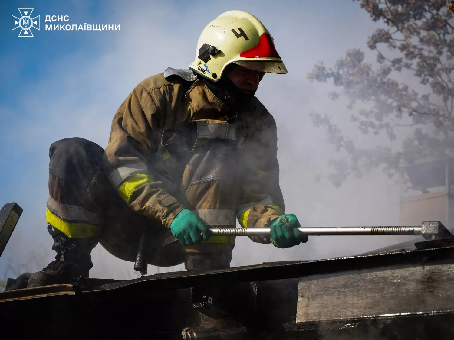 Пожежа сараю на дачі в Миколаєві, фото: ДСНС