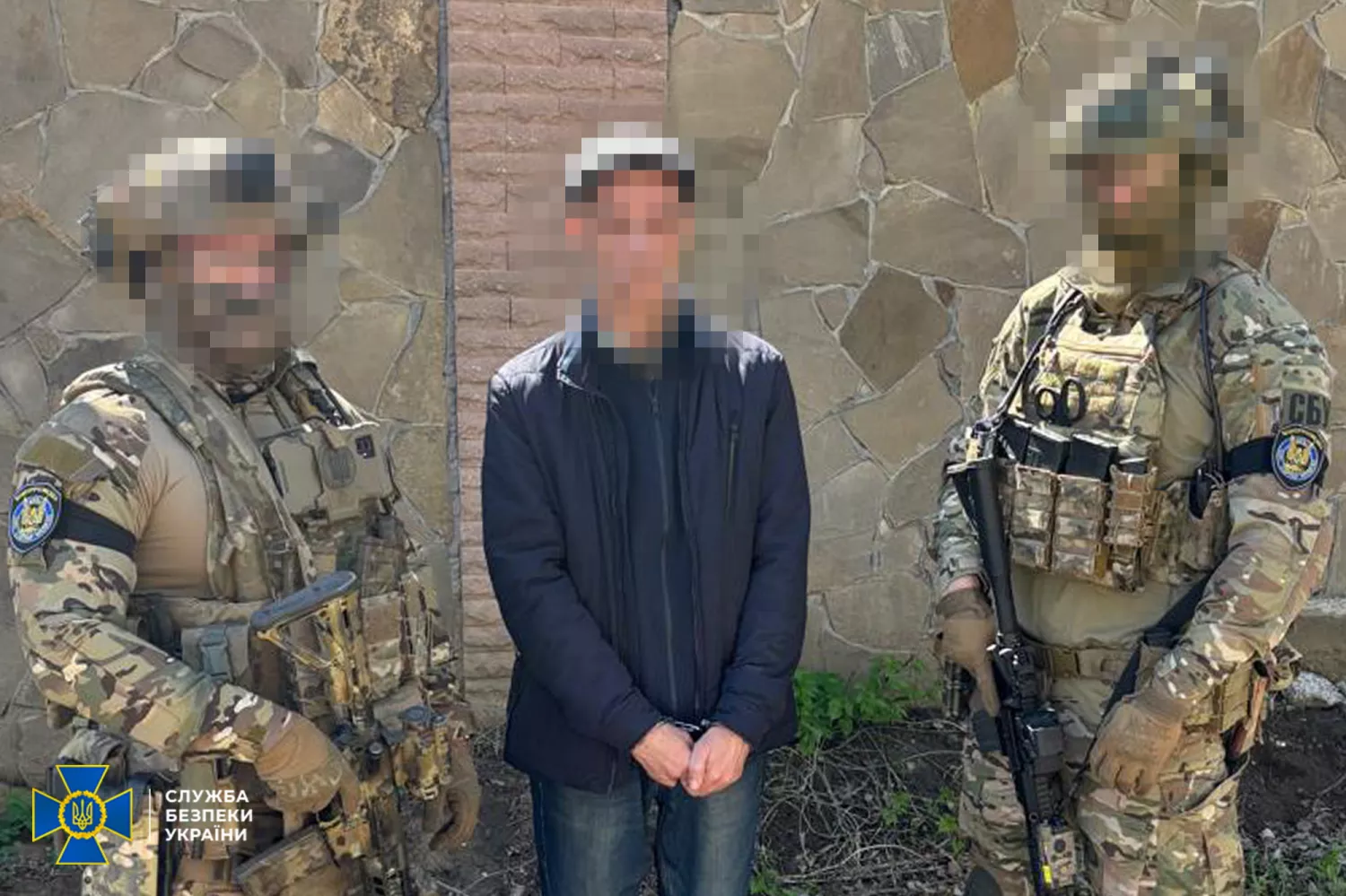 У Миколаєві затримали чоловіка за підозрою у шпигунстві. Фото: СБУ