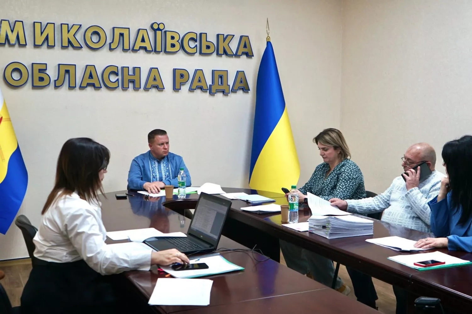 Засідання комісії з питань надання адресної грошової допомоги мешканцям області. Фото: Миколаївська обласна рада