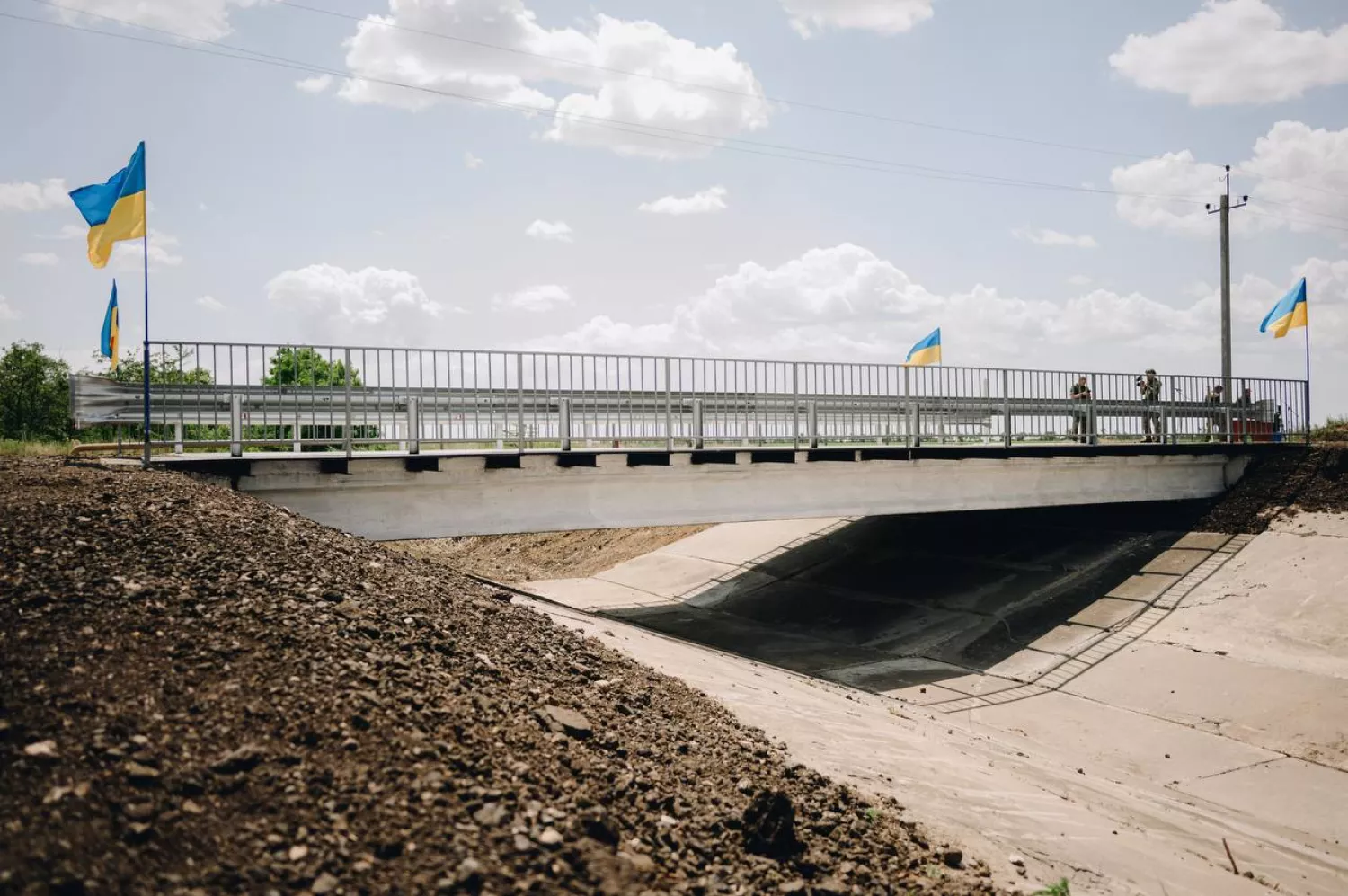 Один з відбудованих мостів на Миколаївщині. Фото: Миколаївська ОВА