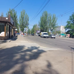 Облаштовані зупинки громадського транспорту. Фото: Facebook/Ольга Виноградова