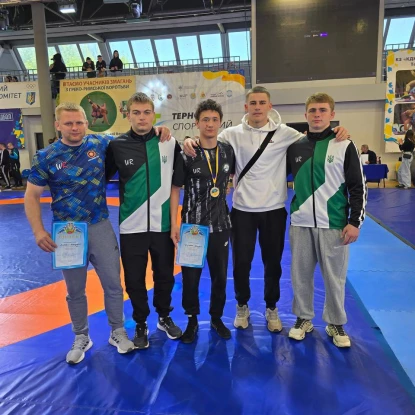 Миколаївські спортсмени на чемпіонаті України з греко-римської боротьби. Фото: Миколаївська ОВА