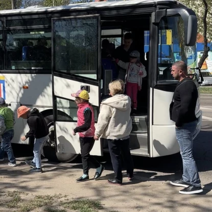 Екскурсія для дітей-сиріт Вознесенської спеціалізованої школи. Фото: КП «Миколаївпастранс»
