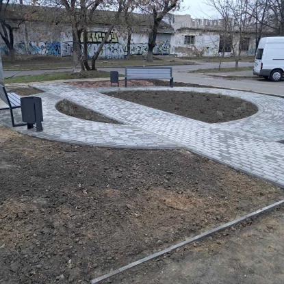 Сквер у центрі Миколаєва облаштований в рамках міжнародного проєкту. Фото: Миколаївський будівельний фаховий коледж КНУБА