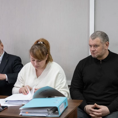 Сторона захисту: Володимир Тимошин та Анастасія Гречана. Фото: «НикВести»