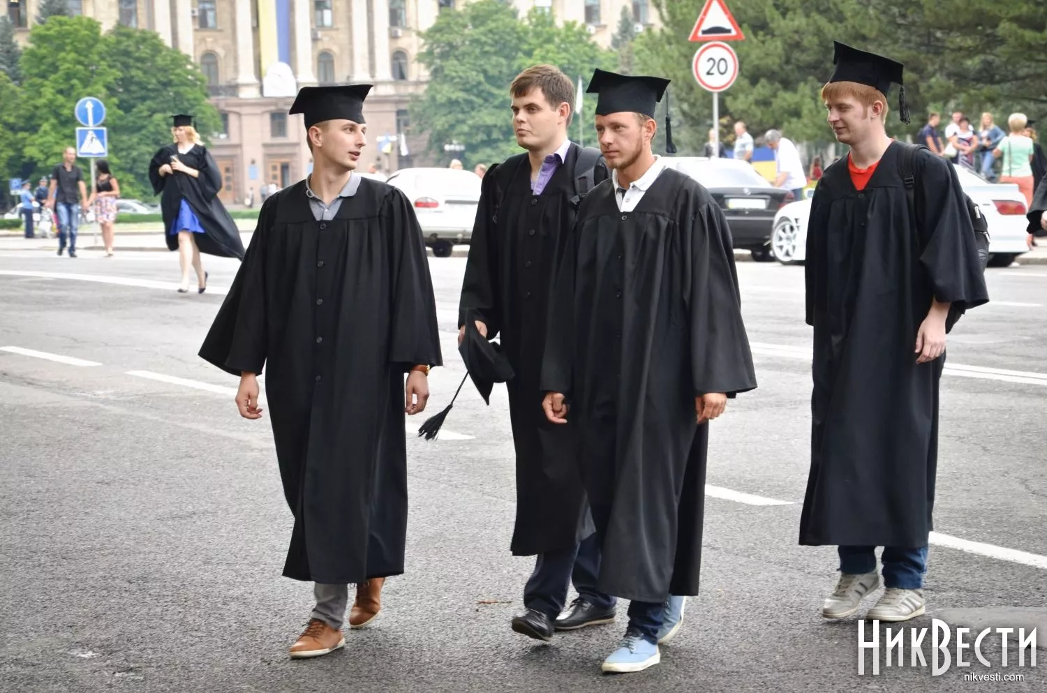Конвокація миколаївських студентів, липень 2020 року. Архівне фото МикВісті