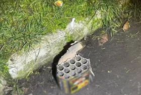 У Південноукраїнську запустили феєрверк у дворі будинку. Фото: grad.ua, для ілюстрації