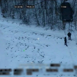 Водій Range Rover намагався прорвати кордон з Румунією і збив прикордонника. Фото: Держприкордонслужба