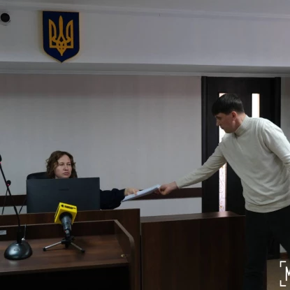 Судове засідання щодо відсторонення в. о. керівника КОПу Петра Вашеняка від посади, фото: NikVesti