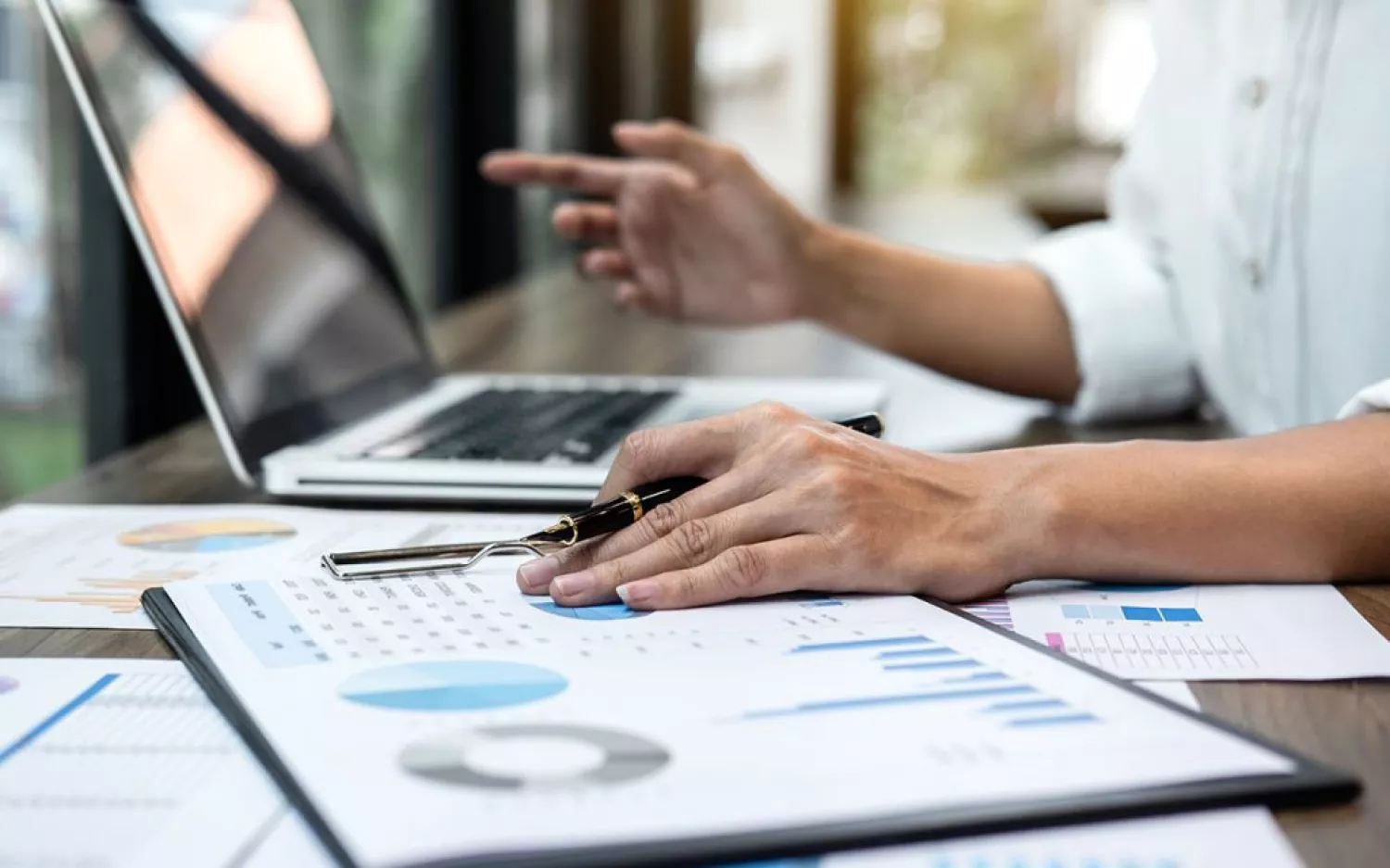 На Херсонщині аудитори за 2025 рік виявили фінансових порушень на понад ₴57 мільйонів. Фото: Getty