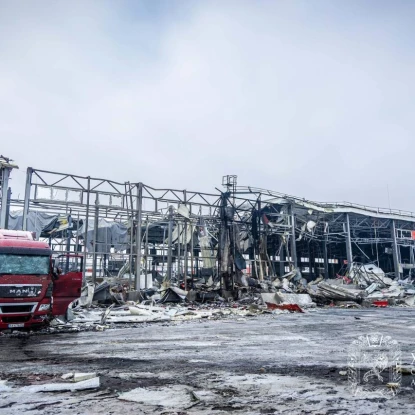 Росія вчергове атакувала термінал «Нової пошти» під Харковом. Фото: Харківська ОВА