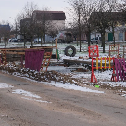 Ремонтні роботи на вулиці Пограничній у Миколаєві тимчасово зупинили через морози, фото: МикВісті