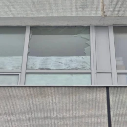 Вибиті вікна в університеті через російський удар по Львову 15 січня. Фото: Львівська політехніка