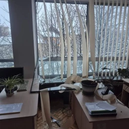 Вибиті вікна в університеті через російський удар по Львову 15 січня. Фото: Львівська політехніка