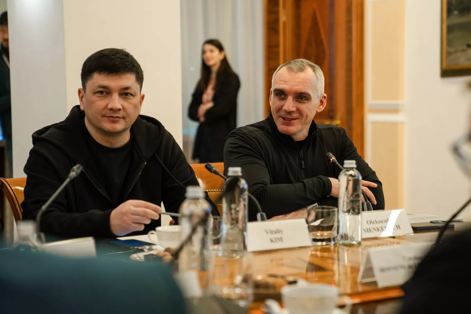 Мэр Николаева Александр Сенкевич и председатель Николаевской ОГА Виталий Ким. Фото: Министерство развития общин и территорий Украины